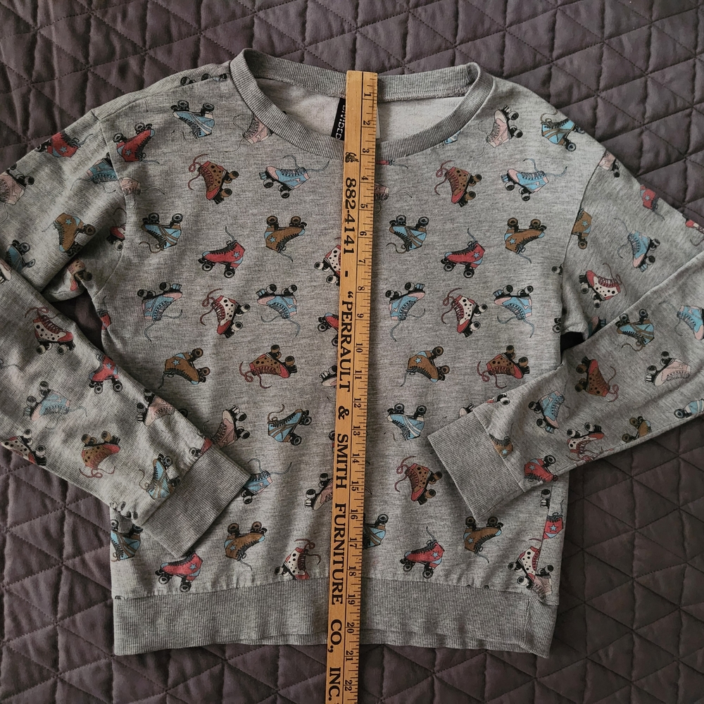 Divided Rollerskate Long Sleeve Shirt-Size XS - Picture 3 of 7